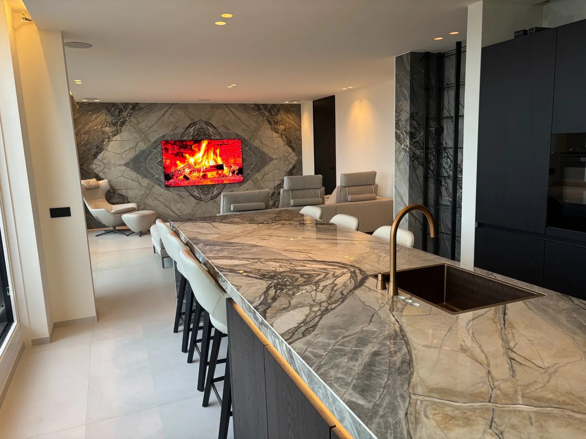 De tegeltrends van 2025: kleuren, formaten en legpatronen